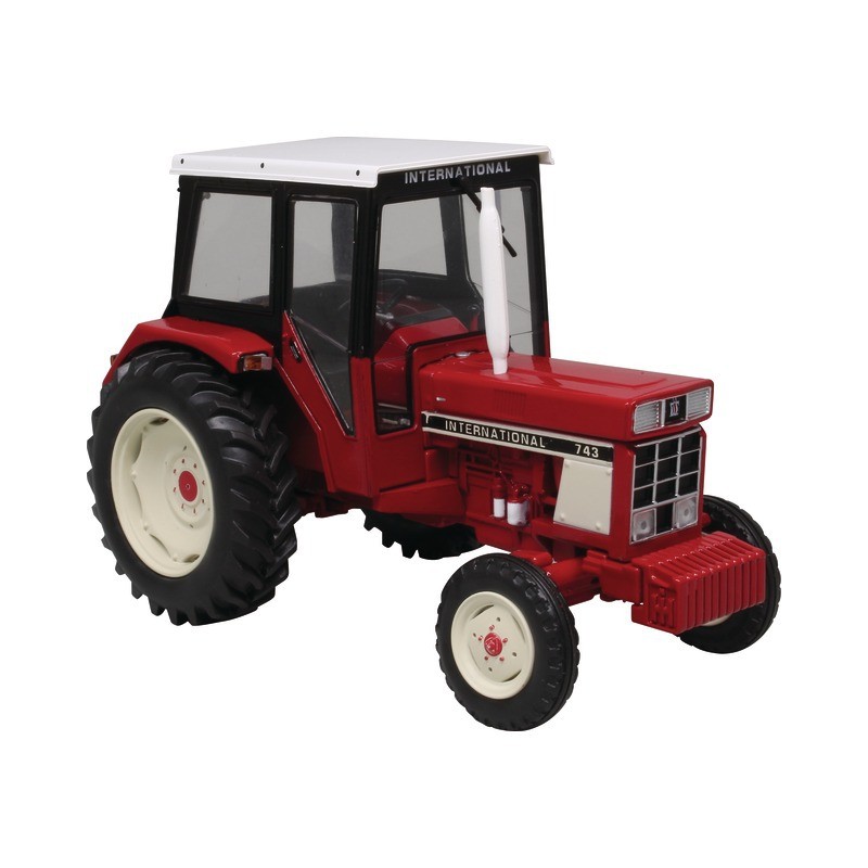TRACTEUR IH 743