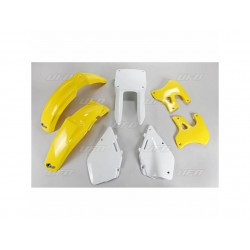 KIT PLASTIQUES UFORM125/250 96-98 COULEUR ORIGINE